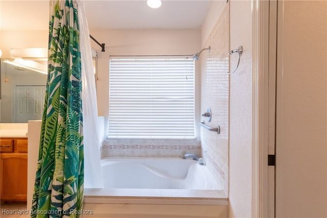 3 Meadowlake Circle S, Lake Placid, FL 33852