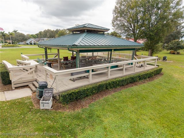 3 Meadowlake Circle S, Lake Placid, FL 33852