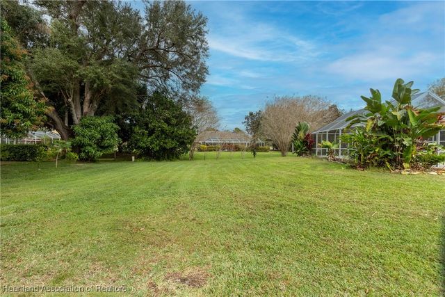 3 Meadowlake Circle S, Lake Placid, FL 33852