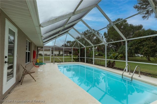 3 Meadowlake Circle S, Lake Placid, FL 33852