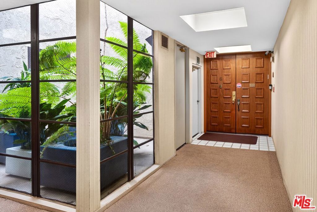 4822 Van Noord Avenue 6, Sherman Oaks, CA 91423 — exterior