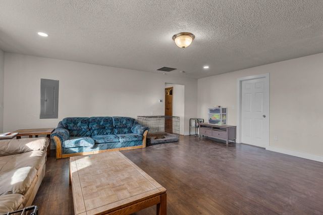 1180 NE Meadowlark Lane, Madras, OR 97741