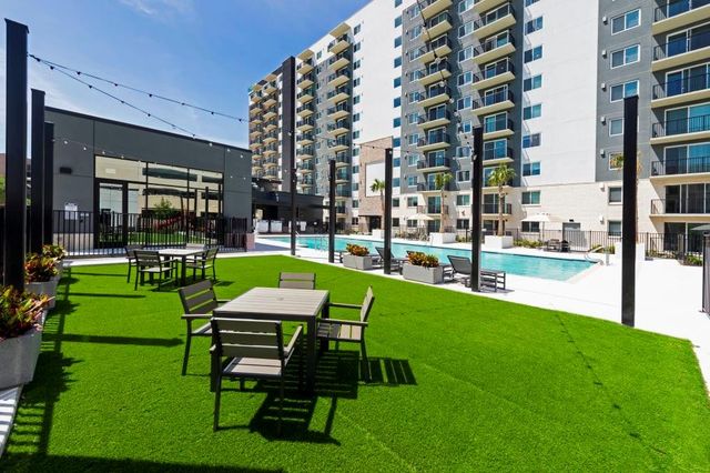 18036 Park Row Blvd 3102, Houston, TX 77084