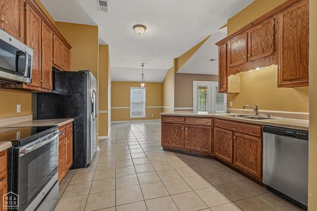 4600 Summit Ridge Drive, Jonesboro, AR 72404