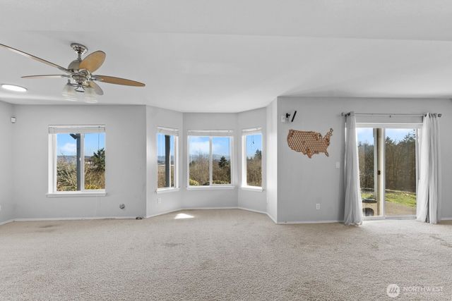 5805 51st Avenue Ct E, Tacoma, WA 98443