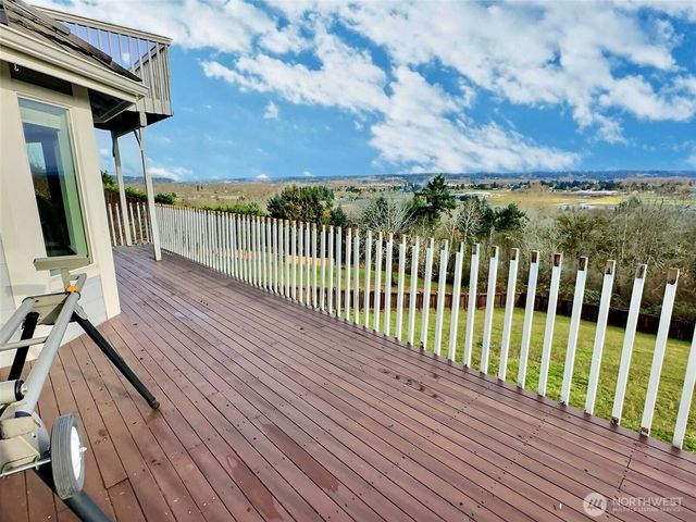 5805 51st Avenue Ct E, Tacoma, WA 98443