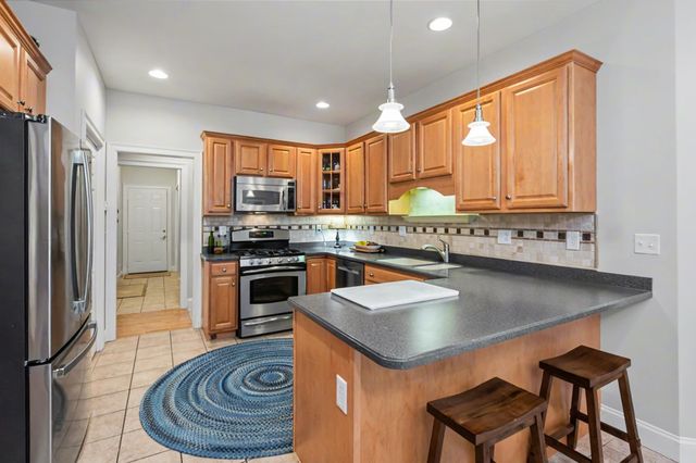 4 Reserve Way, Milford, NH 03055