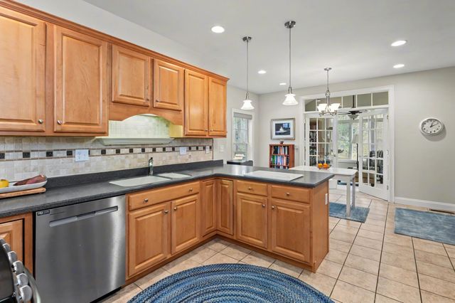 4 Reserve Way, Milford, NH 03055