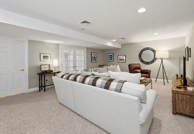 4 Reserve Way, Milford, NH 03055