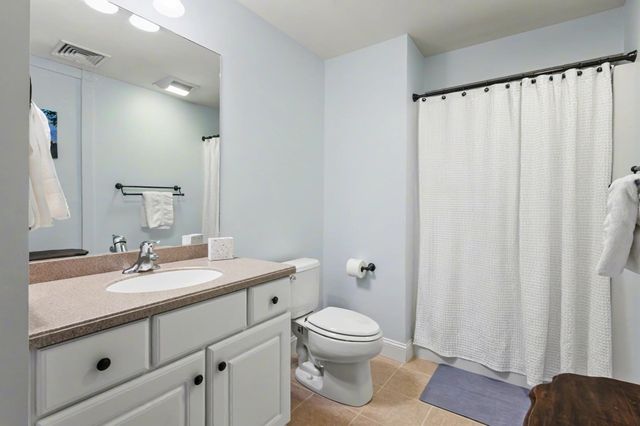 4 Reserve Way, Milford, NH 03055