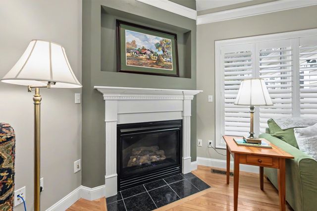 4 Reserve Way, Milford, NH 03055