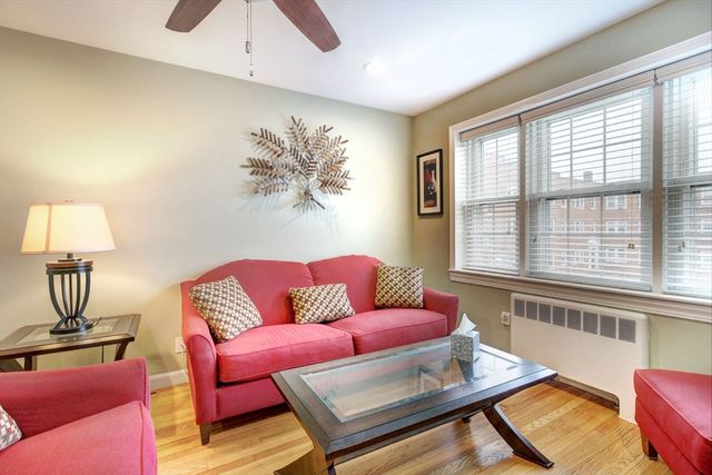 33 Lennon Court 35, Boston, MA 02127