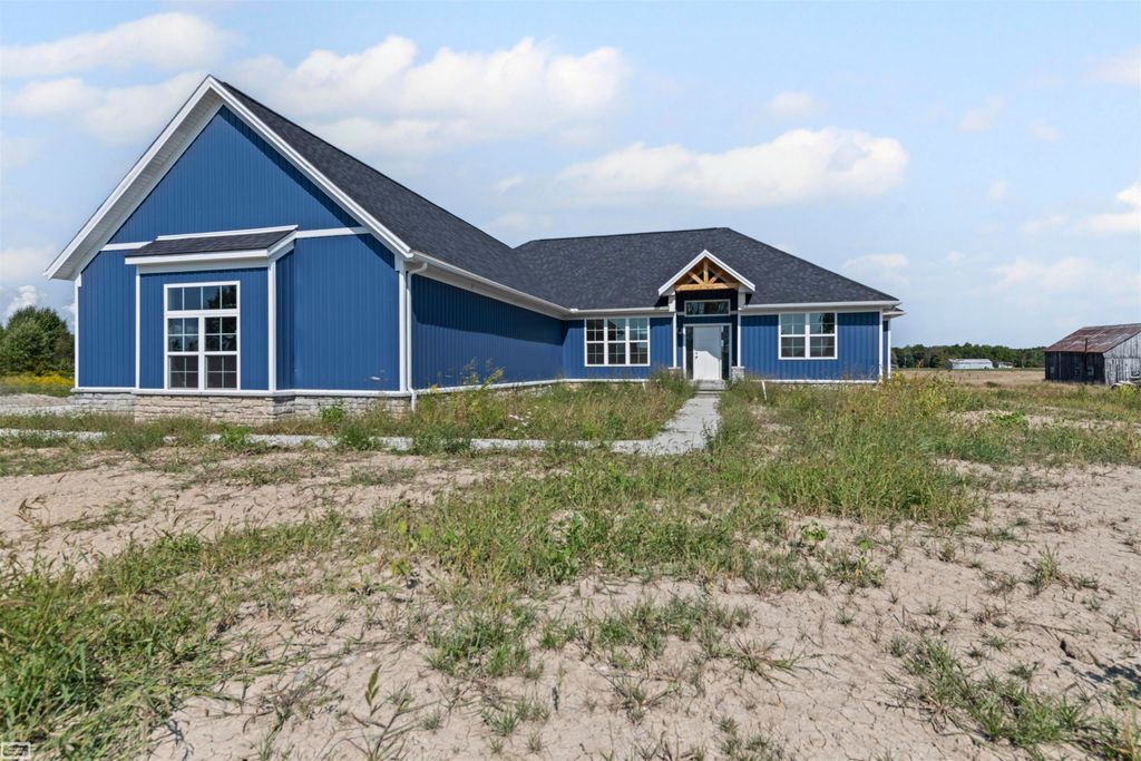 7082 Springborn Road, East China, MI 48054