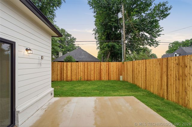 1424 E 37th Street, Tulsa, OK 74106