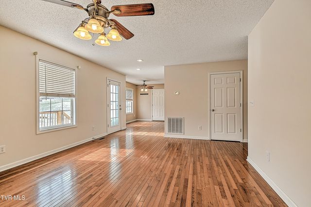 434 Alfalfa Lane, Jonesborough, TN 37659