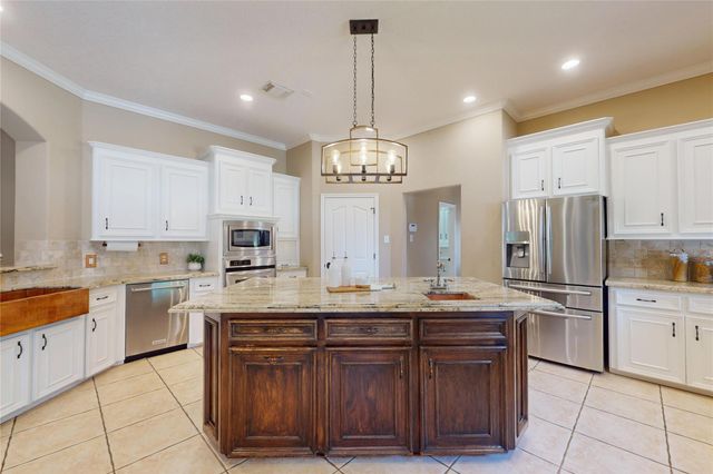 2031 Silver Moon Trail, Crosby, TX 77532
