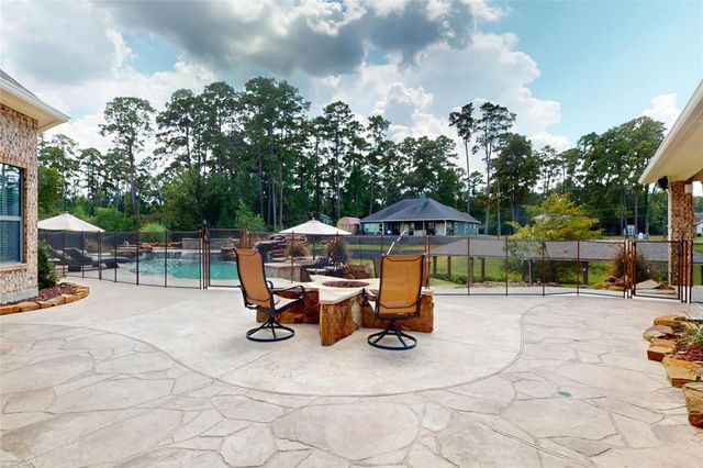 2031 Silver Moon Trail, Crosby, TX 77532