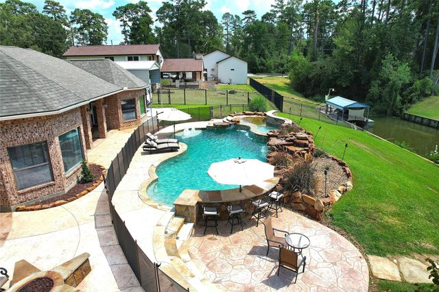 2031 Silver Moon Trail, Crosby, TX 77532