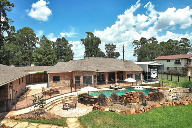 2031 Silver Moon Trail, Crosby, TX 77532