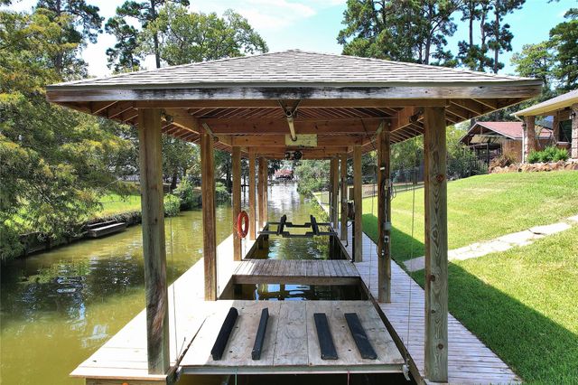 2031 Silver Moon Trail, Crosby, TX 77532
