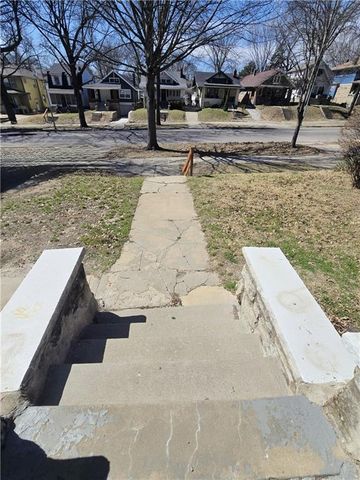 4037 Benton Boulevard, Kansas City, MO 64130
