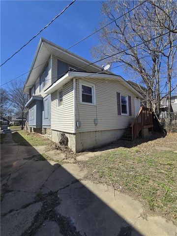 4037 Benton Boulevard, Kansas City, MO 64130