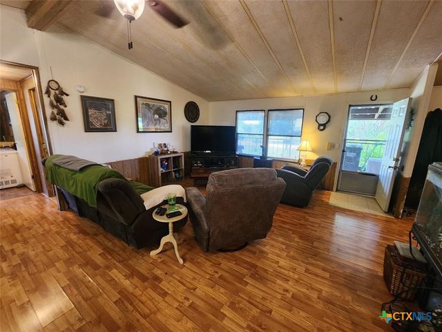 705 & 709 Bluestem Drive, Copperas Cove, TX 76522