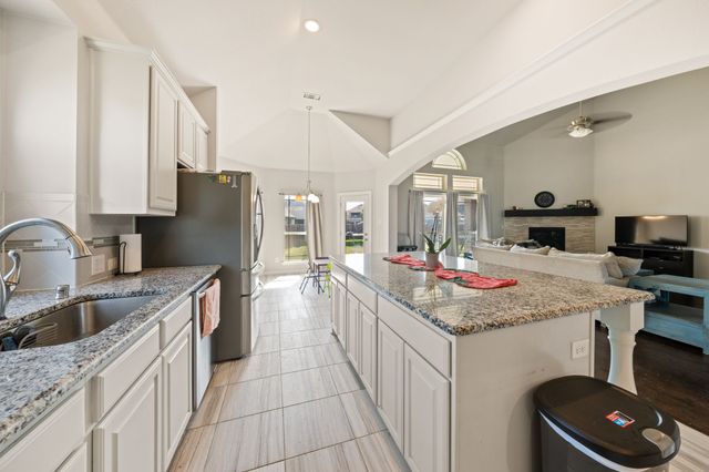 264 NorthStar Lane, Waxahachie, TX 75165