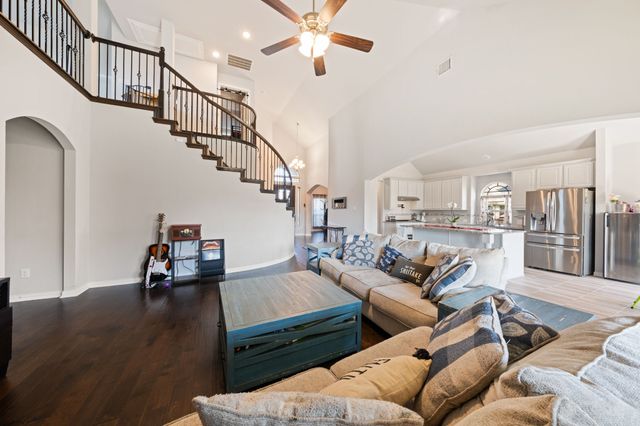 264 NorthStar Lane, Waxahachie, TX 75165