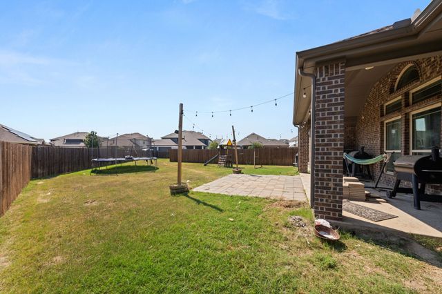 264 NorthStar Lane, Waxahachie, TX 75165