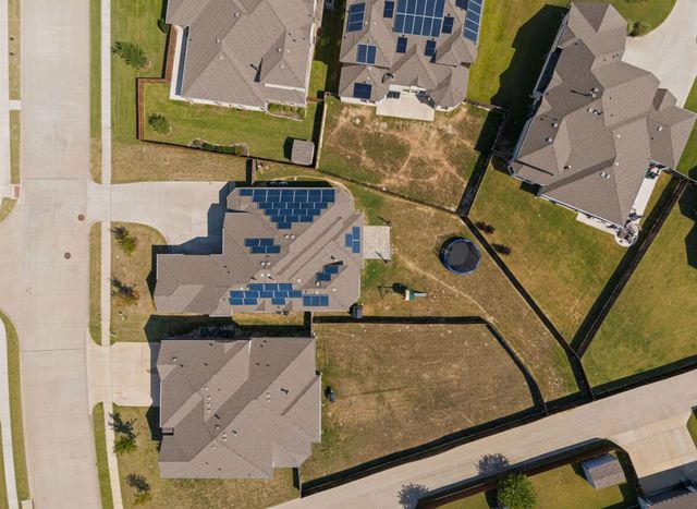 264 NorthStar Lane, Waxahachie, TX 75165