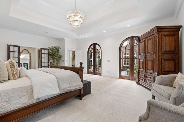 943 Oak Valley Ln, Nashville, TN 37220