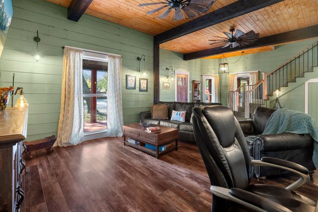 301 E Santa Fe Street, Farmersville, TX 75442