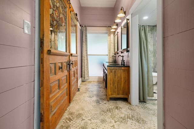 301 E Santa Fe Street, Farmersville, TX 75442