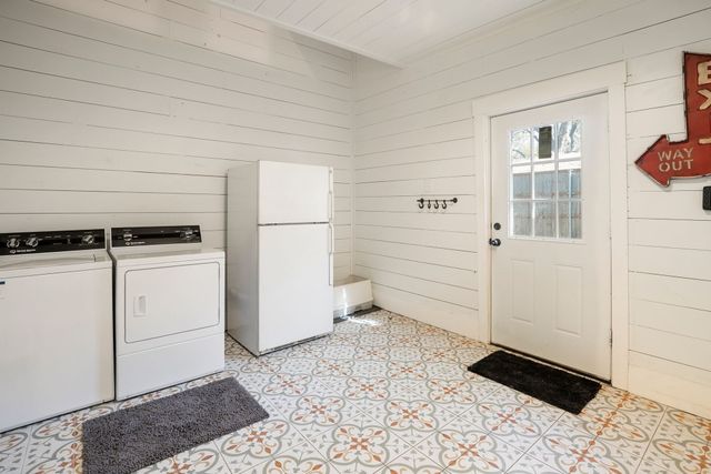 301 E Santa Fe Street, Farmersville, TX 75442