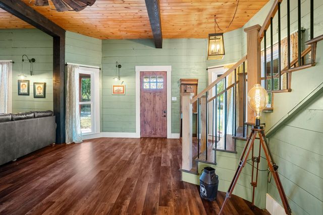 301 E Santa Fe Street, Farmersville, TX 75442