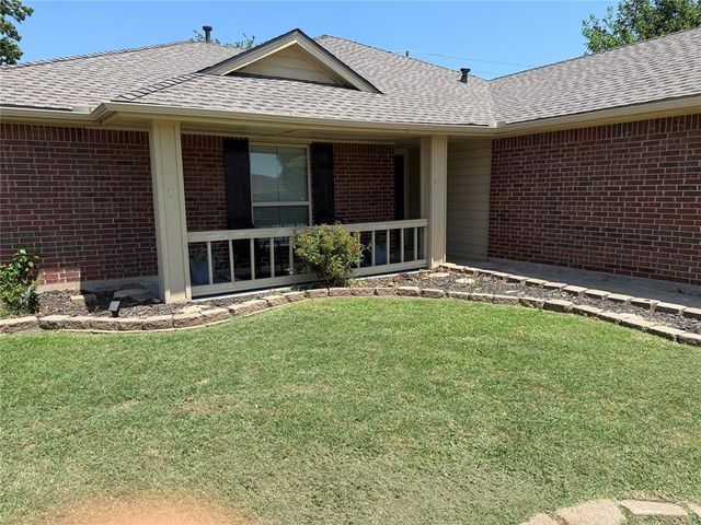 501 SW 149th Place, Moore, OK 73170