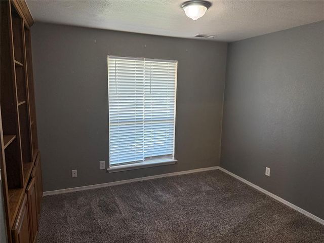 501 SW 149th Place, Moore, OK 73170