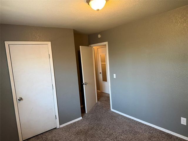 501 SW 149th Place, Moore, OK 73170