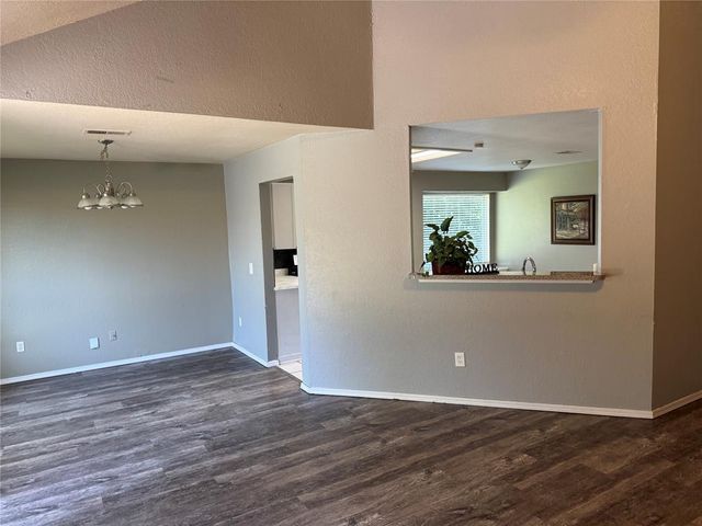 501 SW 149th Place, Moore, OK 73170