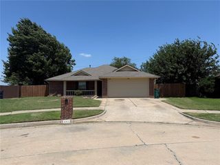 501 SW 149th Place, Moore, OK 73170