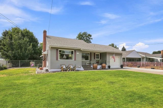 1111 N Locust Rd, Spokane Valley, WA 99206