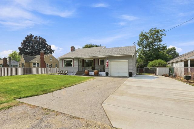 1111 N Locust Rd, Spokane Valley, WA 99206