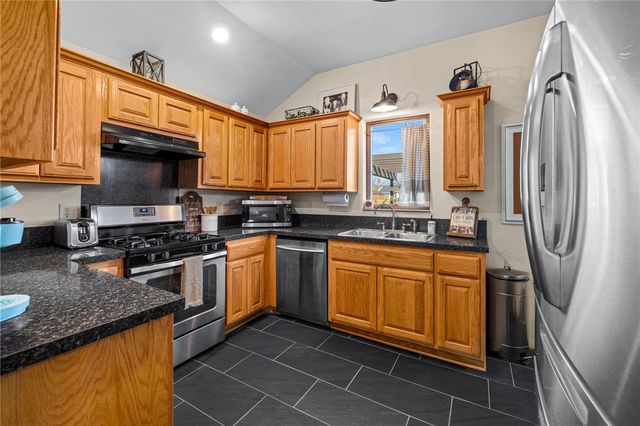 521 W Chestnut Street, Rogers, AR 72756