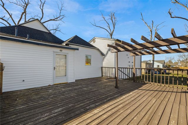521 W Chestnut Street, Rogers, AR 72756