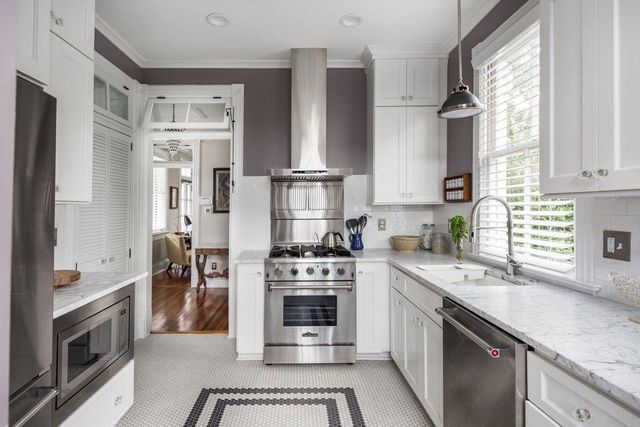 13 Carolina Street Unit B Upstairs, Charleston, SC 29403