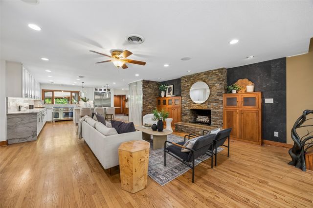 404 W Greenbriar Lane, Dallas, TX 75208