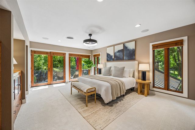 404 W Greenbriar Lane, Dallas, TX 75208