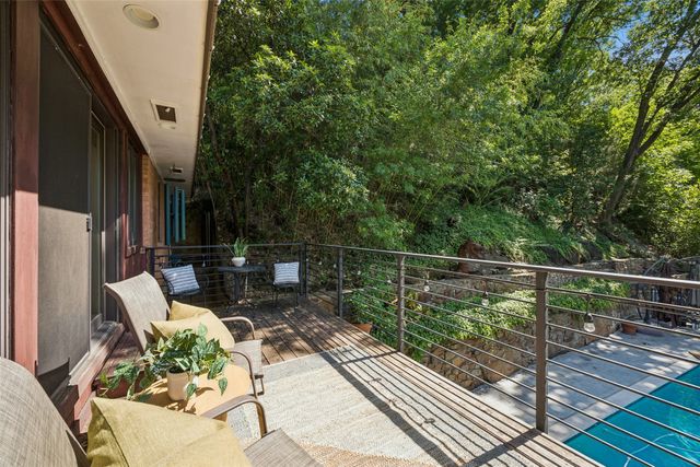 404 W Greenbriar Lane, Dallas, TX 75208