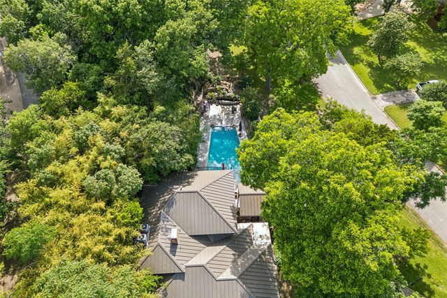 404 W Greenbriar Lane, Dallas, TX 75208